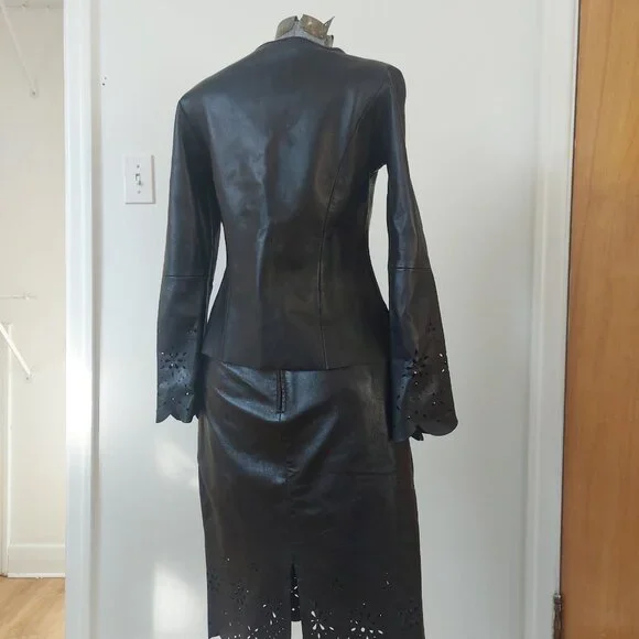 Danier leather two piece skirt suit - Picture 2 of 10
